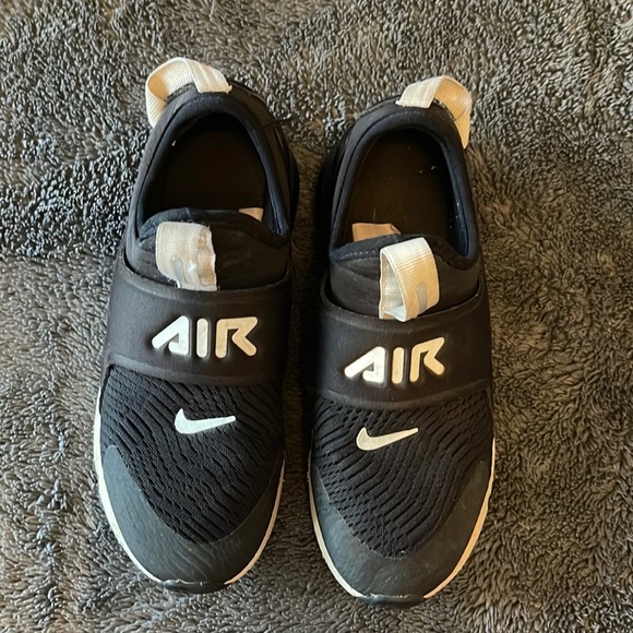 Girls Nike Air Max 270 - Black - Picture 1 of 8